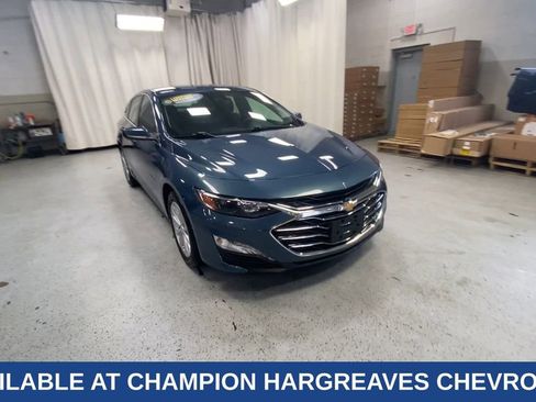 Used 2024 Chevrolet Malibu LT FWD image 3