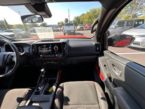 Used 2025 Nissan Frontier PRO-4X w/ Interior Protection Package AWD/4WD image 28
