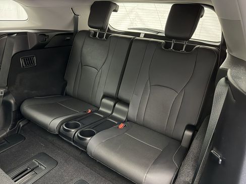 Used 2022 Lexus RX 350L Premium image 37