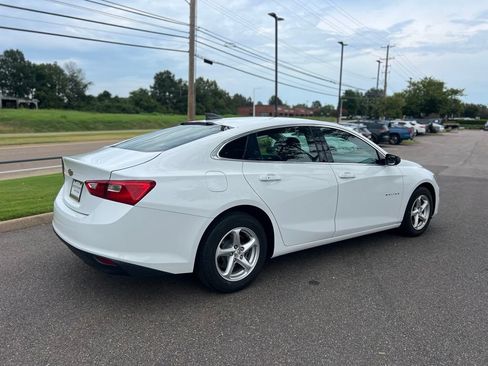 Used 2018 Chevrolet Malibu LS FWD image 19