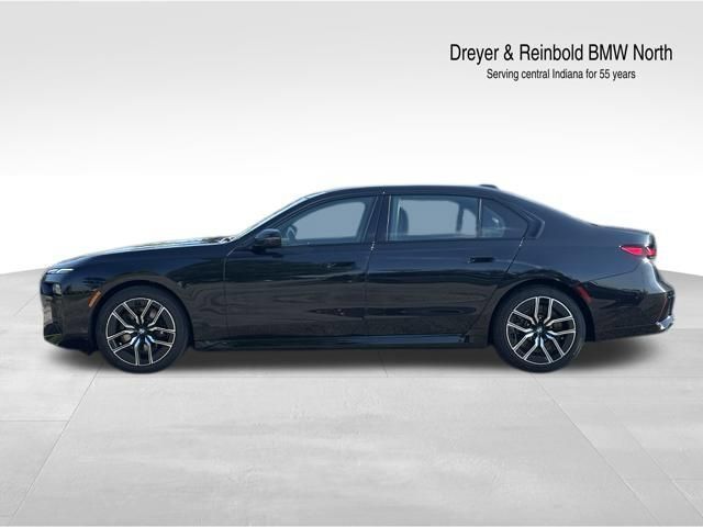 Used 2025 BMW 760i xDrive AWD/4WD image 2