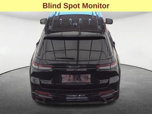 Used 2025 Jeep Grand Cherokee Summit w/ Obsidian Package AWD/4WD image 7