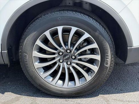 Used 2024 Lincoln Aviator Reserve w/ Elements Package Plus AWD/4WD image 8