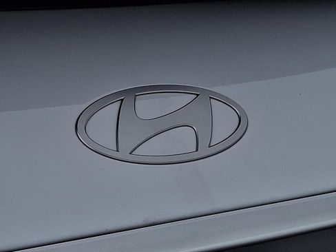 New 2025 Hyundai Ioniq 6 SEL image 18
