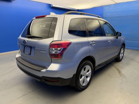 Used 2016 Subaru Forester 2.5i Premium w/ All-Weather Package AWD/4WD image 7