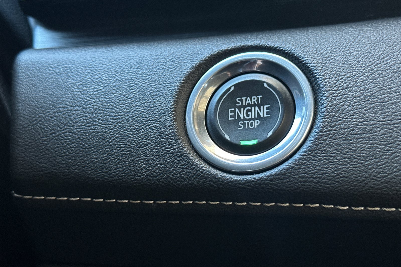 Used 2023 Cadillac Escalade Sport AWD/4WD image 30