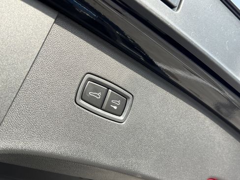 New 2026 Porsche Cayenne Coupe image 19