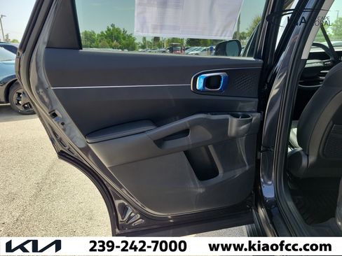 New 2026 Kia Sorento LX FWD image 13