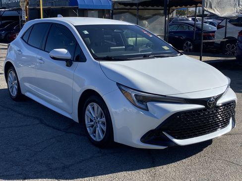 Used 2024 Toyota Corolla SE image 4