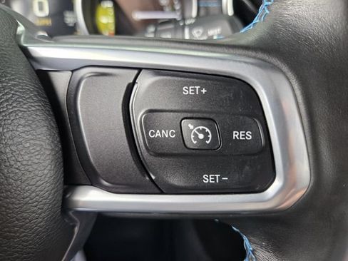Used 2021 Jeep Wrangler Unlimited Rubicon 4xe AWD/4WD image 31