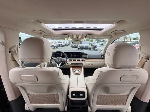 Used 2020 Mercedes-Benz GLE 350 4MATIC w/ Premium Package image 23