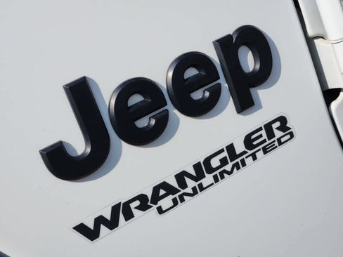 Used 2022 Jeep Wrangler Unlimited Sport AWD/4WD image 11