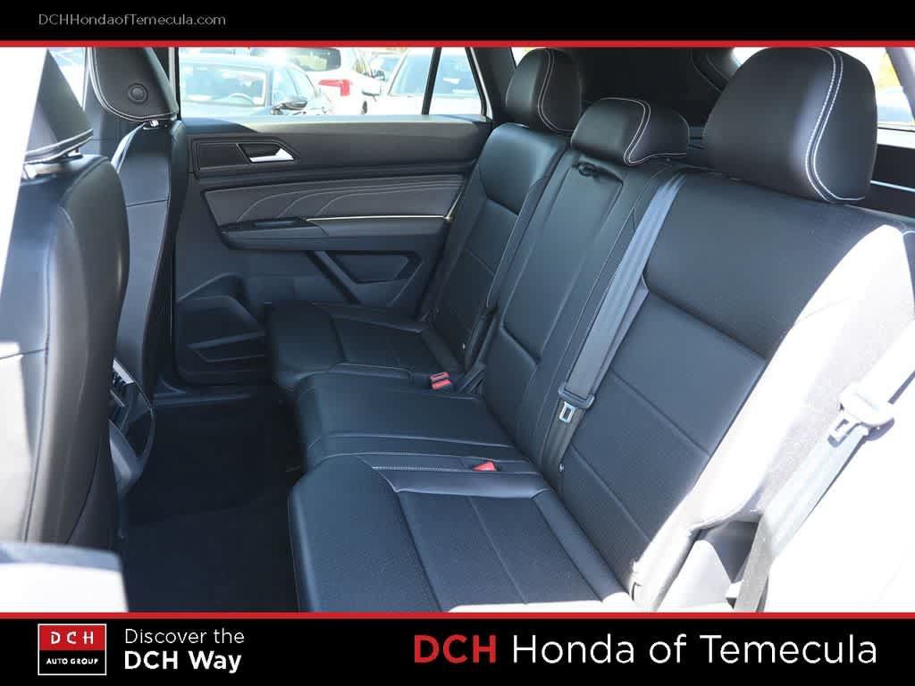 Used 2023 Volkswagen Atlas Cross Sport SEL R-Line AWD/4WD image 19