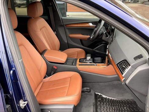 Used 2022 Audi Q5 2.0T Premium Plus image 22