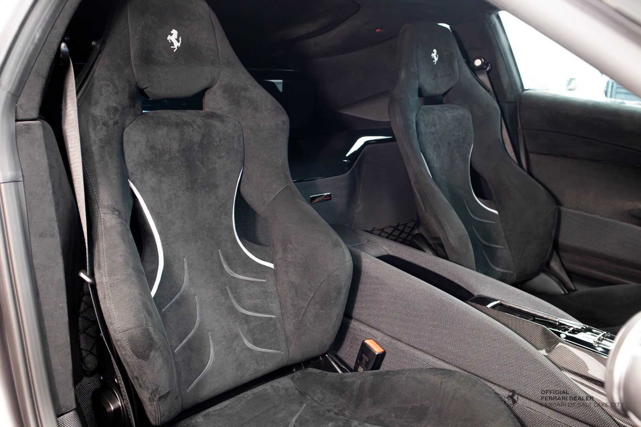 Used 2023 Ferrari 812 Competizione RWD image 24