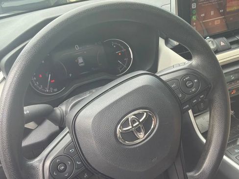 Used 2023 Toyota RAV4 XLE w/ Convenience Package FWD image 7
