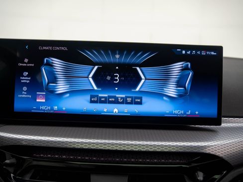 New 2026 BMW 330i xDrive 330i xDrive w/ M Sport Package image 23