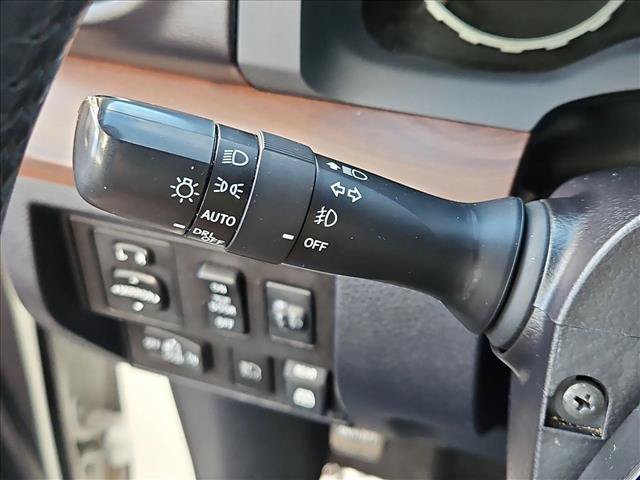 Used 2019 Toyota Tundra Limited w/ Limited Premium Package AWD/4WD image 15