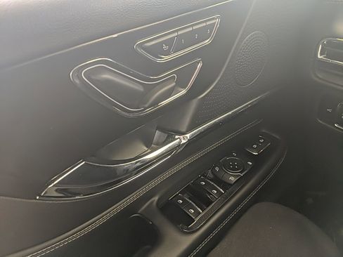 Used 2023 Lincoln Corsair Reserve image 23