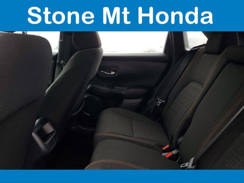 Used 2025 Honda HR-V Sport image 11