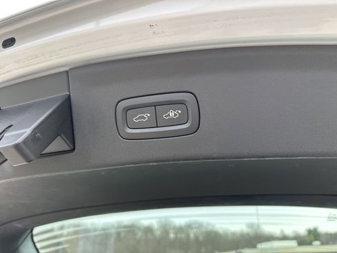 Used 2023 Polestar Polestar 2 w/ Pilot Pack image 32