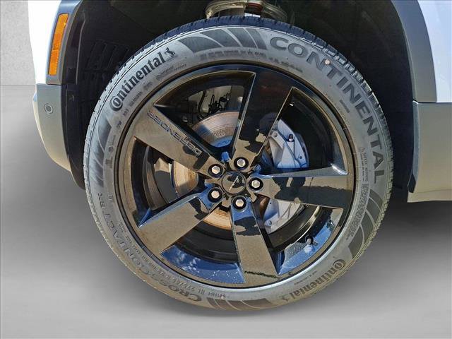 New 2026 Land Rover Defender 110 S AWD/4WD image 11
