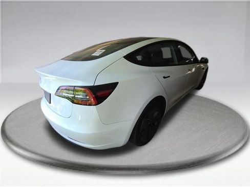 Used 2023 Tesla Model 3 Standard Range RWD image 6