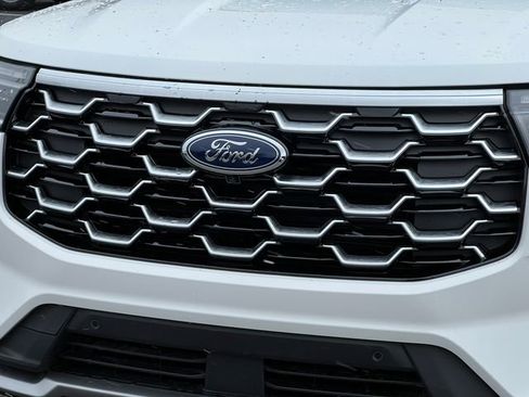 New 2026 Ford Explorer Platinum w/ LUX Leather Package image 44