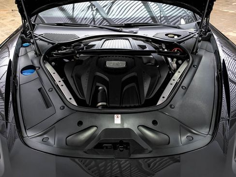 Used 2017 Porsche Panamera 4 image 47