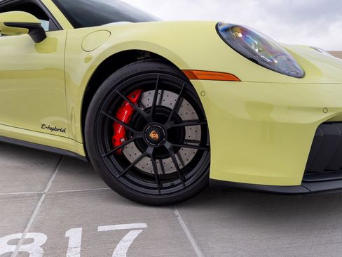 Used 2026 Porsche 911 Carrera GTS image 36