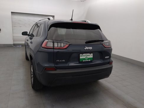 Used 2019 Jeep Cherokee Latitude Plus AWD/4WD image 5