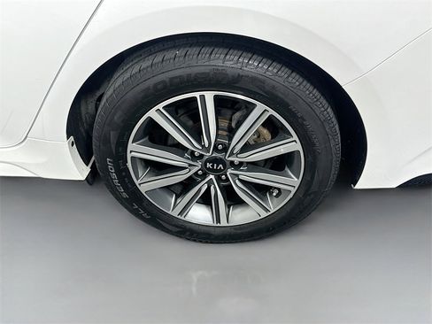 Used 2020 Kia Optima Premium image 32