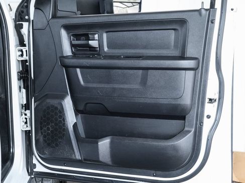 Used 2016 RAM 2500 Tradesman w/ Chrome Appearance Group AWD/4WD image 36