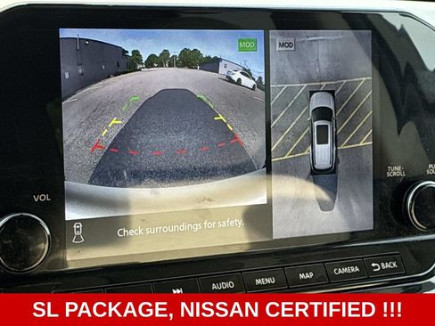 Used 2022 Nissan Pathfinder SL AWD/4WD image 33