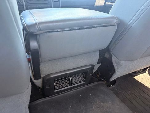 Used 2015 RAM 1500 Express RWD image 25