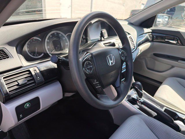Used 2017 Honda Accord LX image 14