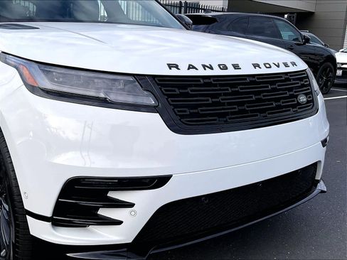 New 2026 Land Rover Range Rover Velar Dynamic SE image 34