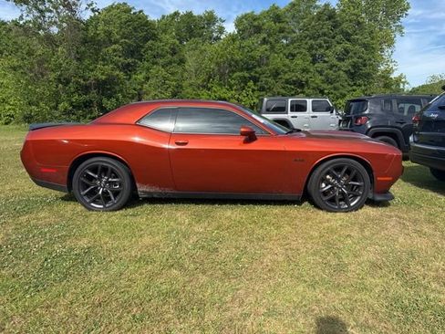 Used 2023 Dodge Challenger R/T w/ Blacktop Package image 4
