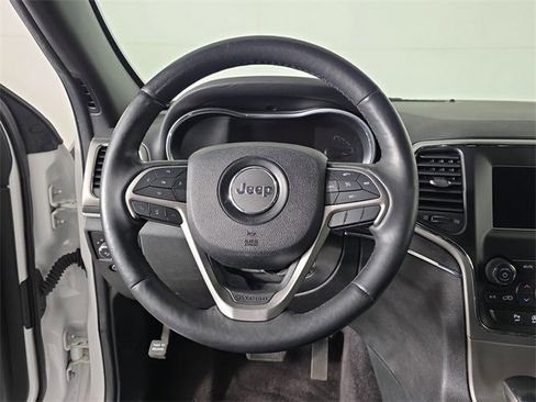 Used 2018 Jeep Grand Cherokee Limited image 10