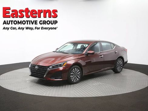 Used 2024 Nissan Altima 2.5 SV w/ SV Premium Package AWD/4WD image 51
