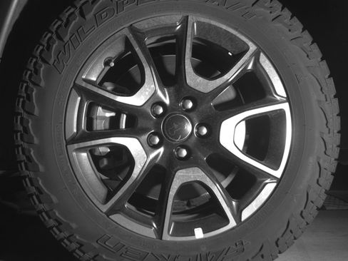 Used 2025 Jeep Compass Trailhawk image 12