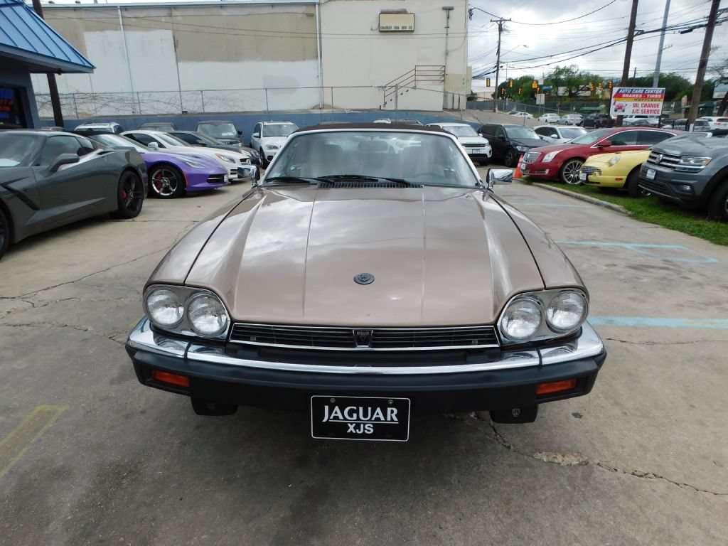 Used 1989 Jaguar XJS V12 Convertible RWD image 2