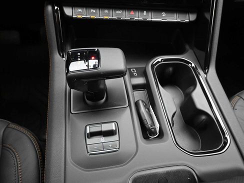 New 2026 GMC Sierra 1500 AT4 w/ AT4 Premium Package AWD/4WD image 22