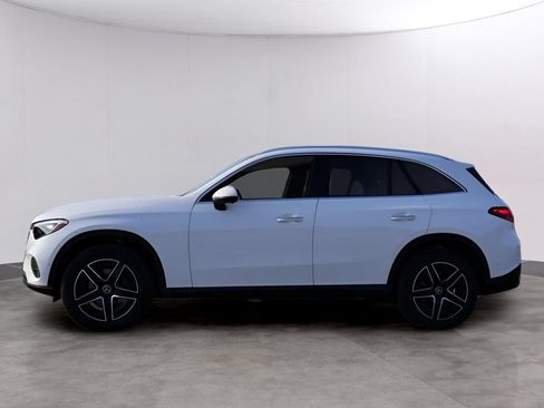 Certified 2026 Mercedes-Benz GLC 300 4MATIC image 4