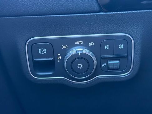 Certified 2023 Mercedes-Benz GLA 250 4MATIC image 32
