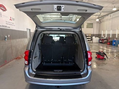Used 2014 Dodge Grand Caravan American Value Package FWD image 5