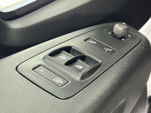 Used 2025 RAM ProMaster 2500 w/ Convenience Group FWD image 30