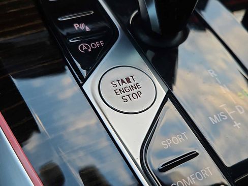 Used 2019 BMW X5 xDrive40i w/ Premium Package 2 image 28