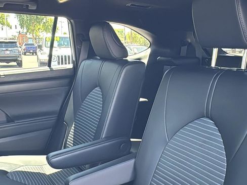 Certified 2025 Toyota Highlander XSE AWD/4WD image 31