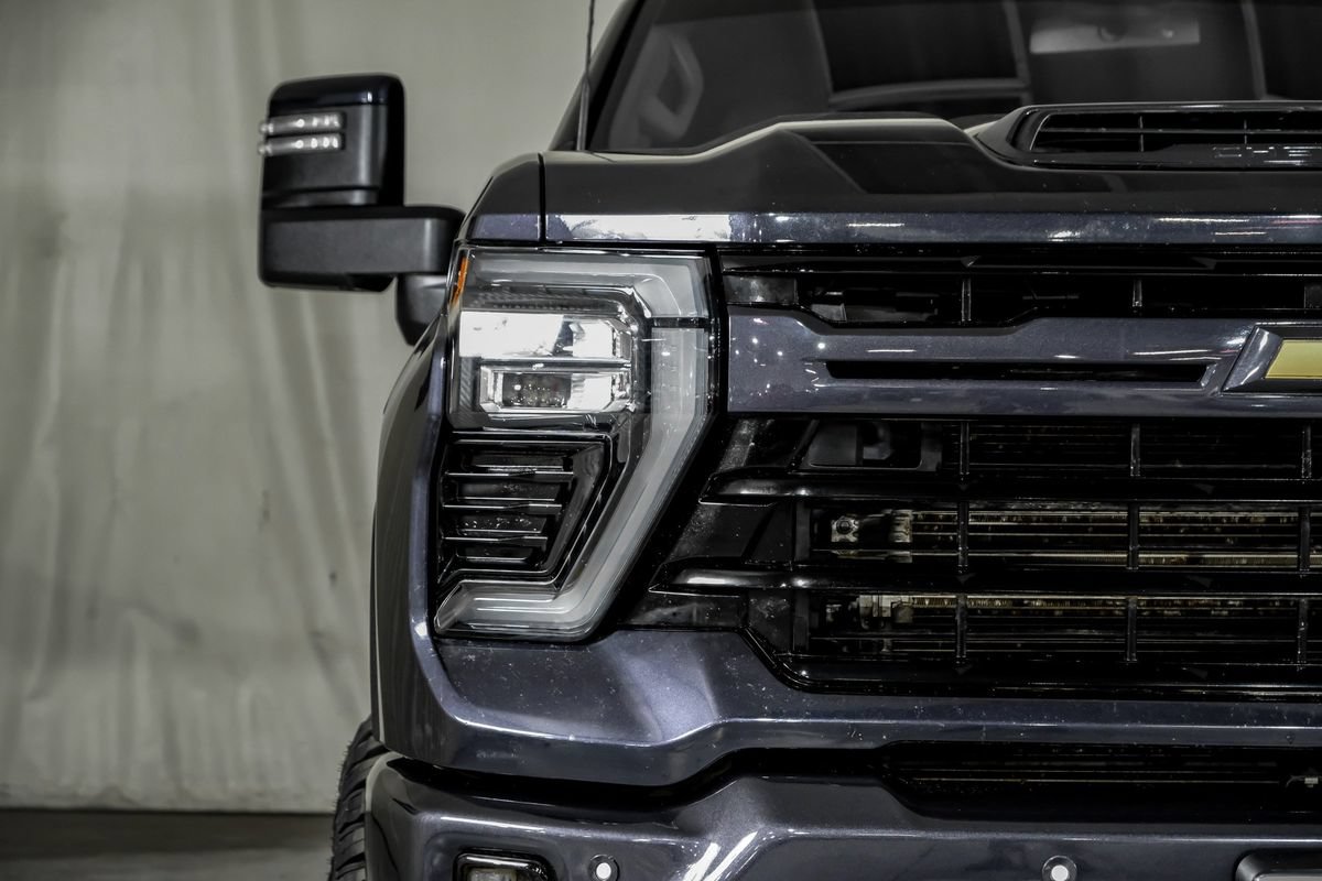 Used 2024 Chevrolet Silverado 2500 LTZ w/ LTZ Convenience Package AWD/4WD image 41